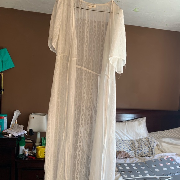 Honey Punch Other - Honey Punch White Sheer Maxi Dress/Coverup 👼🏻⭐️